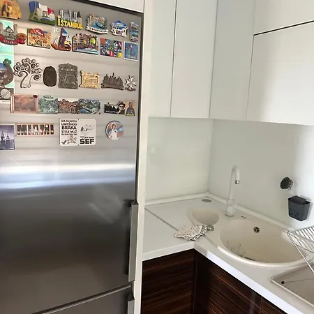 Gold Apartment