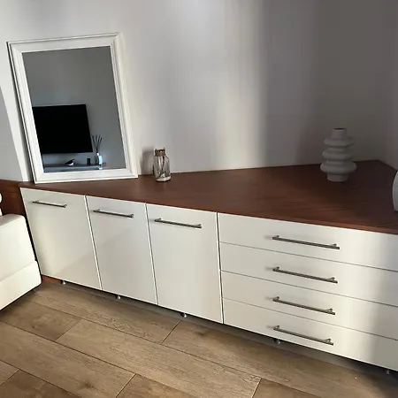 Apartment Gold